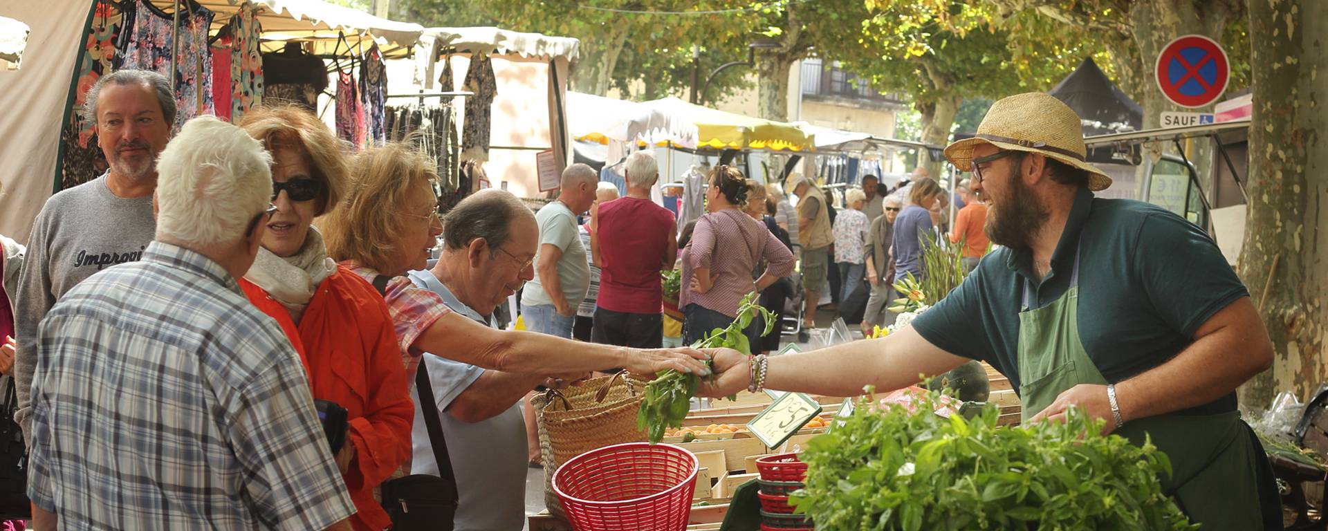 MArket at Saint Chinian