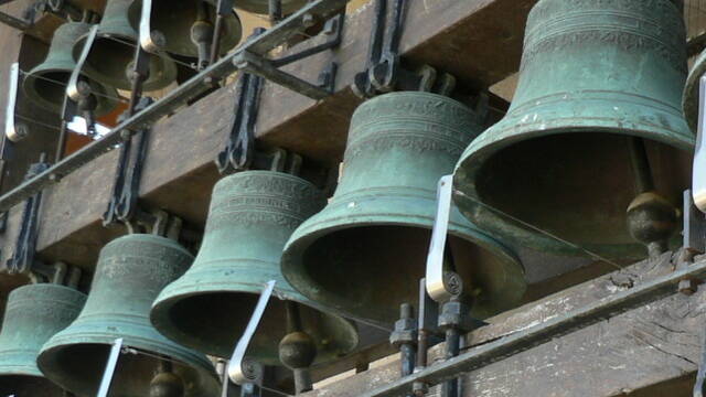 Bells and campanilles at Magalas